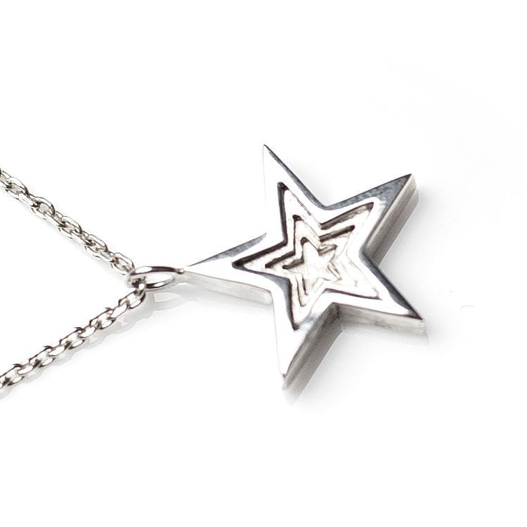 3D Star Pendant on Chain 